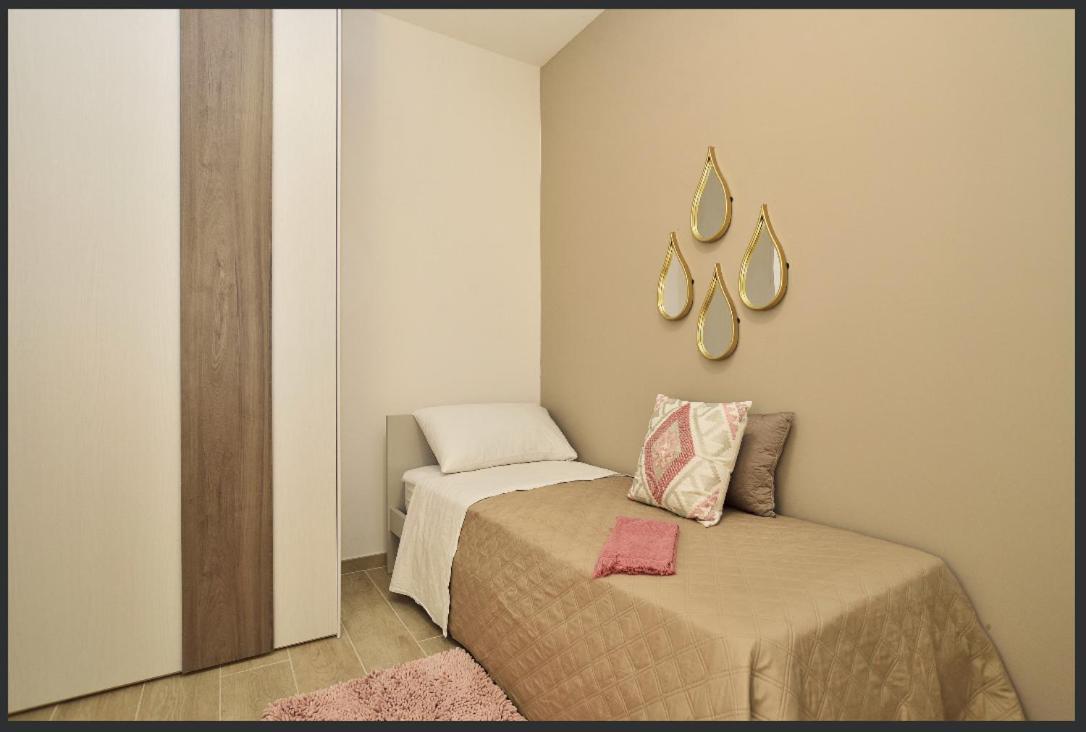 מרצאממי Mediterraneo Oro מראה חיצוני תמונה